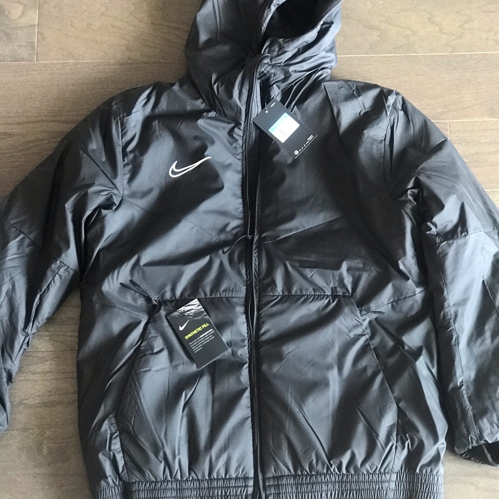 Synthetic fill men’s Nike winter jacket